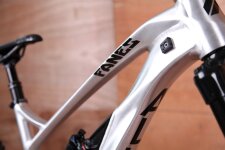 Aufwändiges Hydroforming des Aluminiums sorgt...