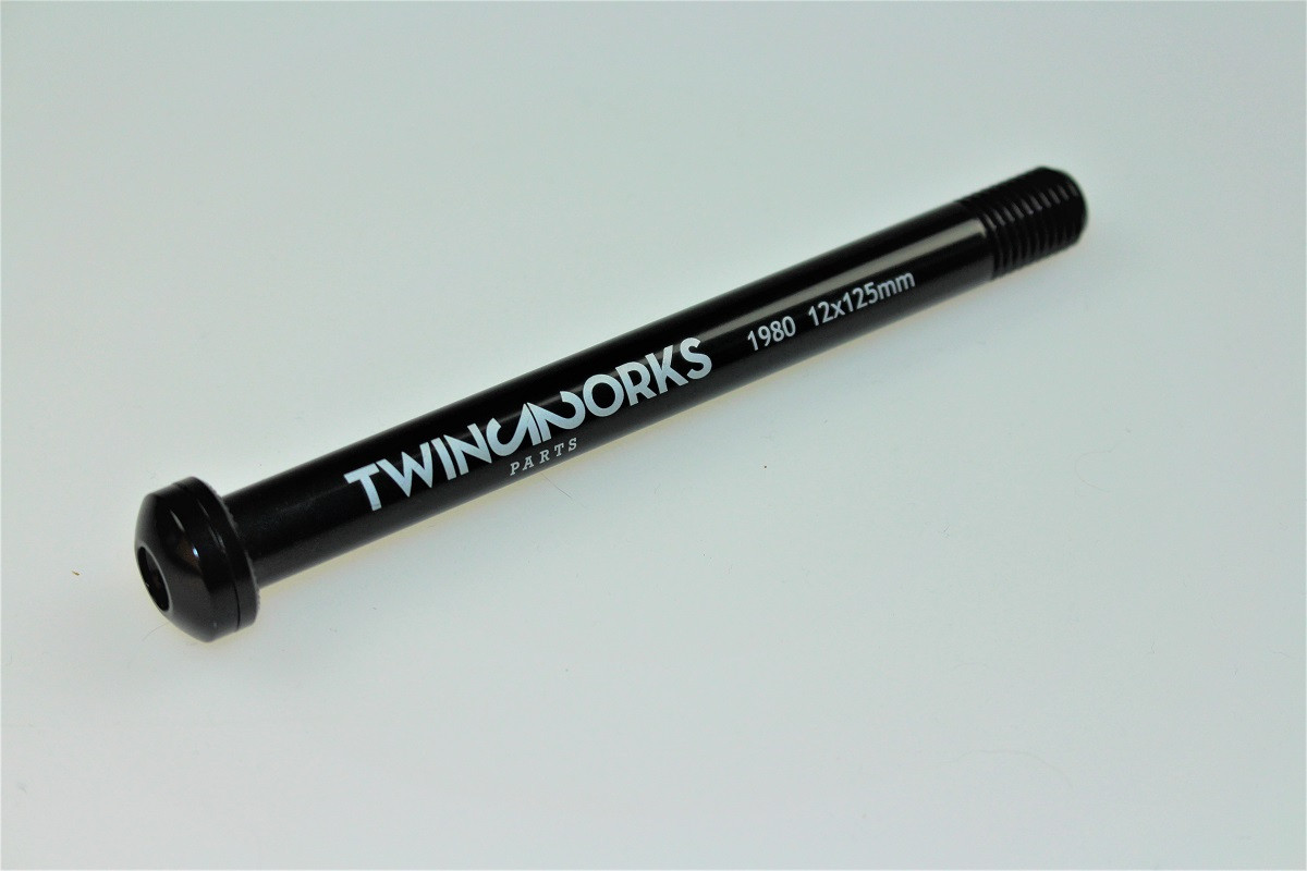 TwinWorks 1980 Aluminium thru axle 12x125mm