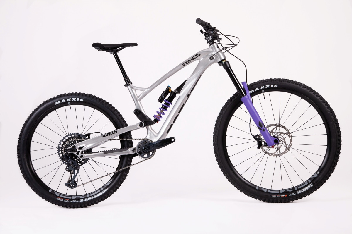 Fanes 6.1 MX Carbon wheel set, Size M