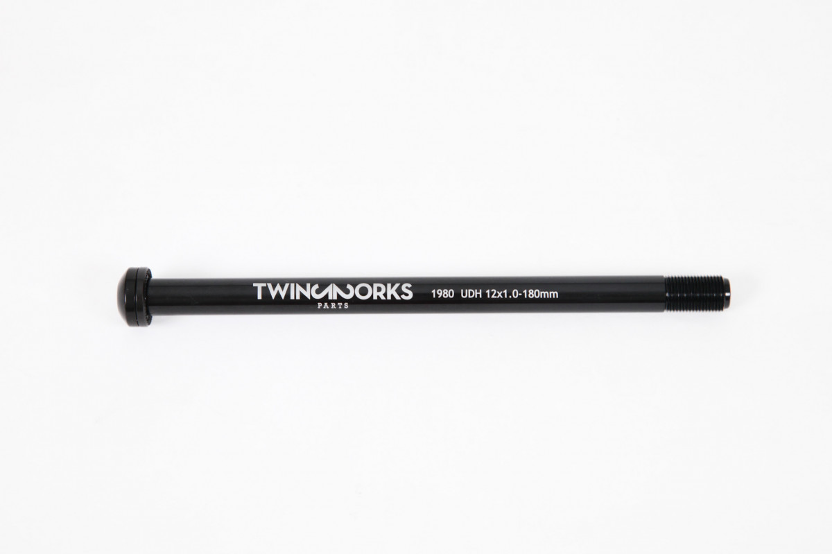 TwinWorks 1980 Aluminium through axle 12*1.0x180mm UDH