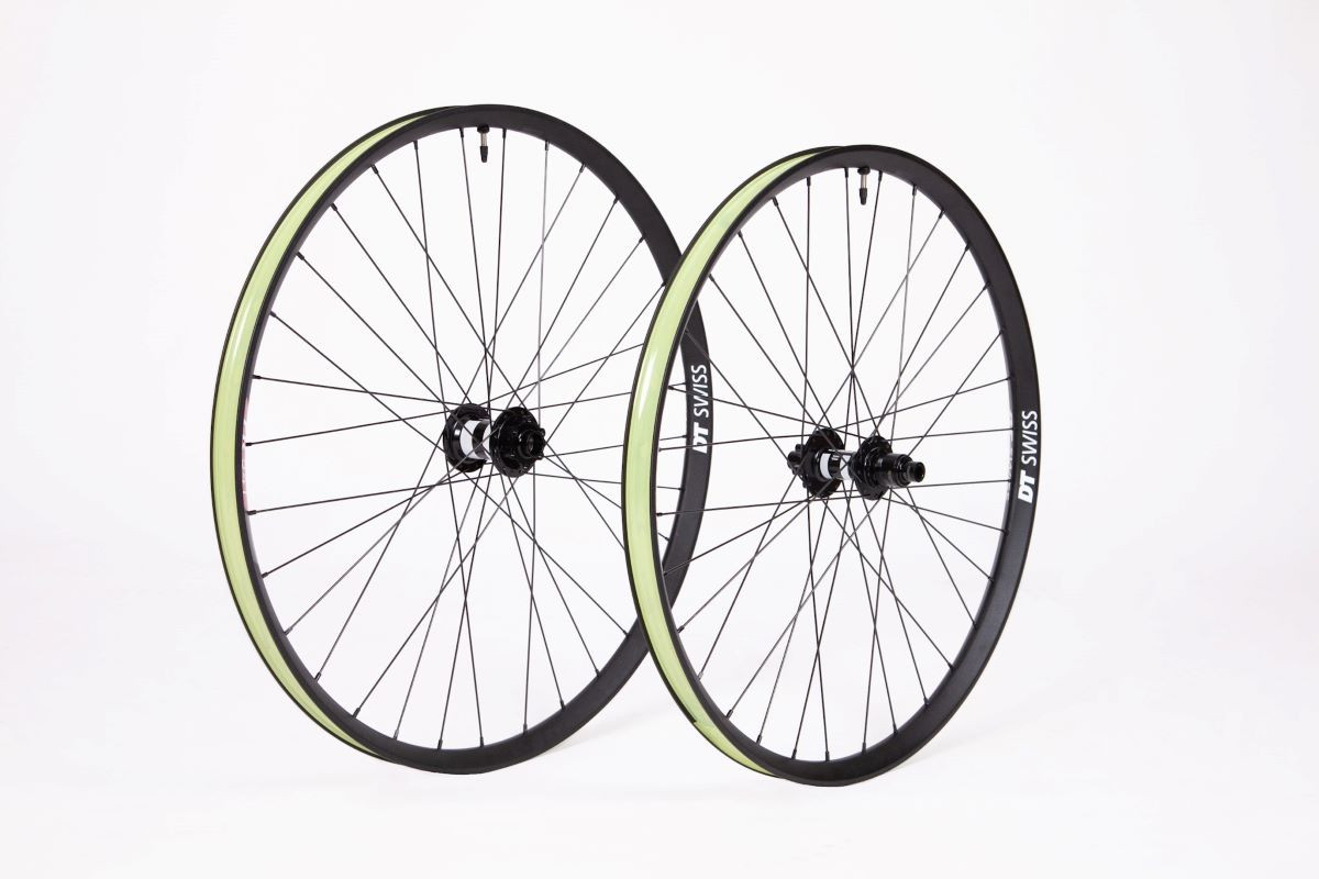 DT Swiss FR541 Classic 30 Boost Disc 6-Loch Mullet 29 / 27,5 Enduro/Freeride 15x110/12x148mm Laufradset