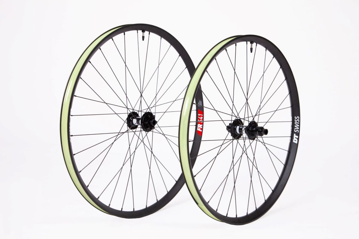 DT Swiss FR541 Classic 30 Boost Disc 6-Loch Mullet 29 / 27,5 DH 20x110/12x148mm Laufradset