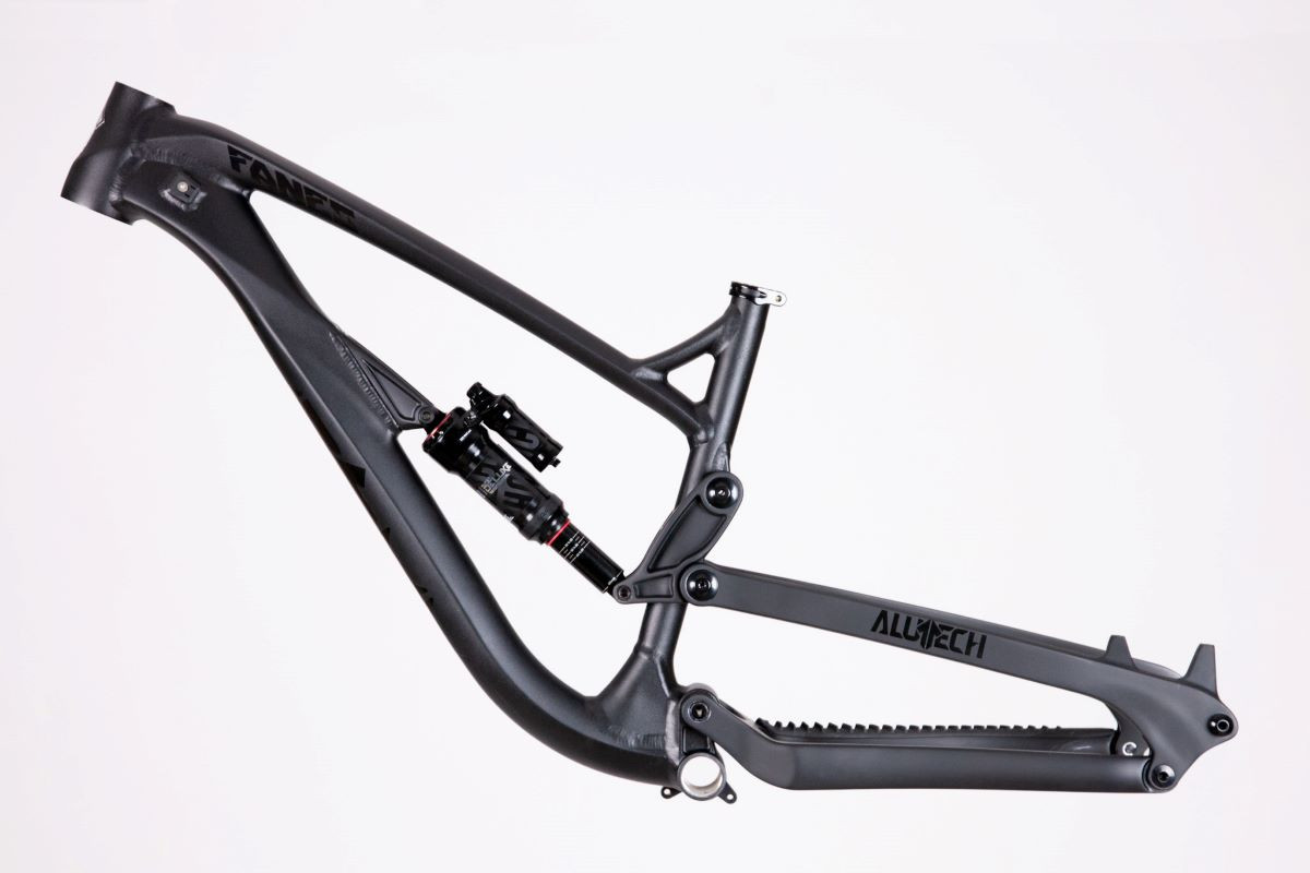 Fanes 29 frameset black with carbon rear triangle and RockShox shock 