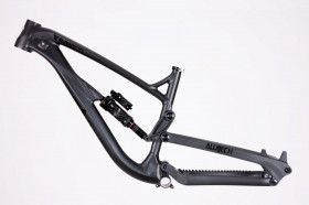 Fanes 29 frameset black with carbon rear triangle and...
