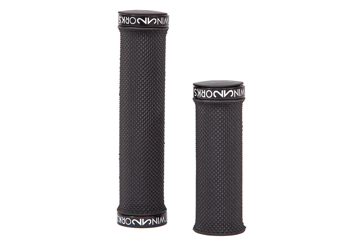 TwinWorks 1511 Lock-On Gripset for twist grip shifters, black